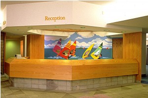 Kaiser Permanente Clinic, Kailua, O'ahu, Hawaii, Bas-relief 22' x 8.5' x 3.5"